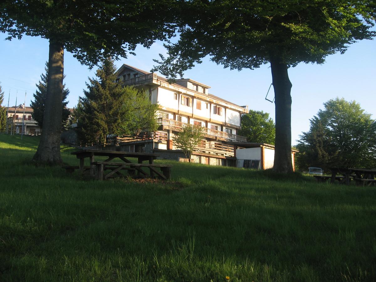 Albergo Rifugio Montecucco Piampaludo المظهر الخارجي الصورة